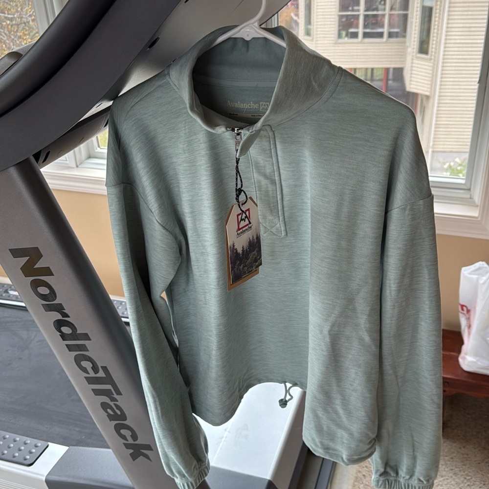 Quarter zip